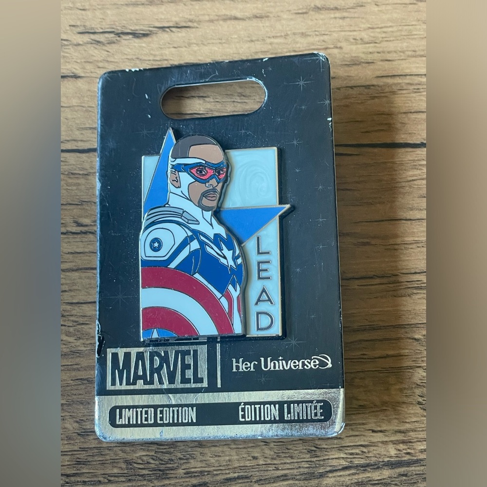 Marvel Captain America Trading Pin